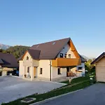 Family And Friends Bled Apartman
