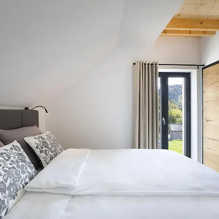 Family And Friends Bled Apartman *