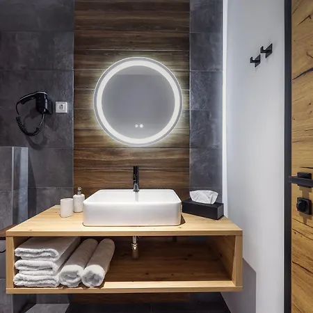 Family And Friends Bled * Spodnje Gorje