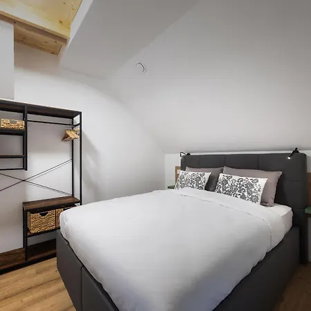 Family And Friends Bled Apartman Spodnje Gorje