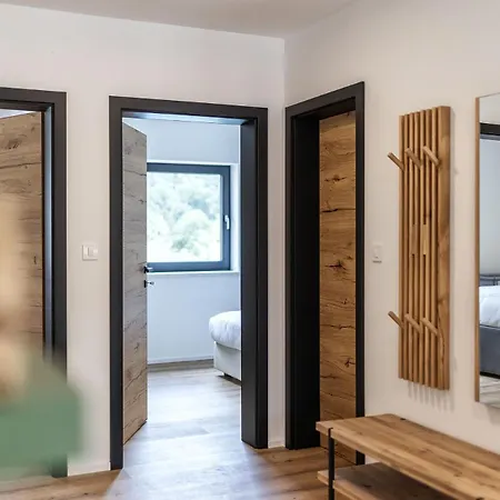 Family And Friends Bled Apartman *