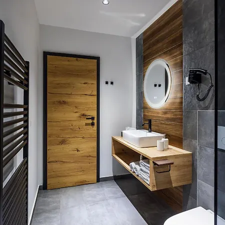 Family And Friends Bled