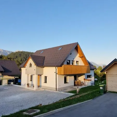 Family And Friends Bled Apartman