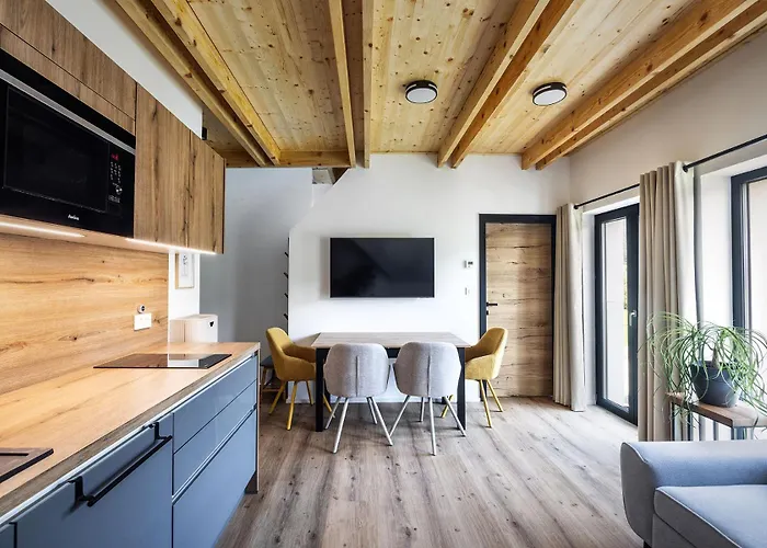 Family And Friends Bled * Spodnje Gorje