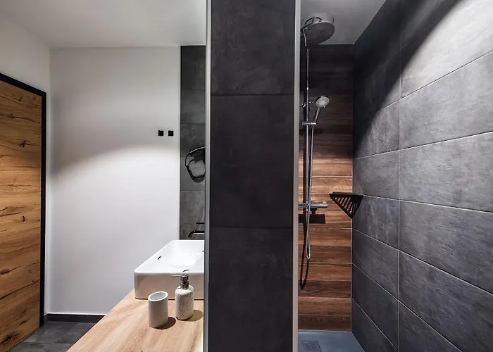 Family And Friends Bled * Spodnje Gorje