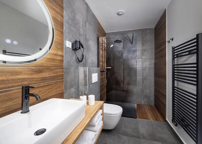 Family And Friends Bled Spodnje Gorje